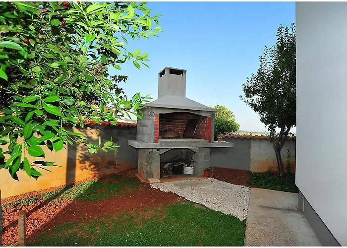 A&t Apartman Sukošan