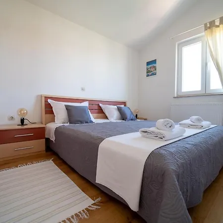 A&t Apartment *